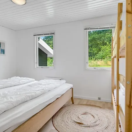 5 Bedroom Awesome In Vakantiehuis *