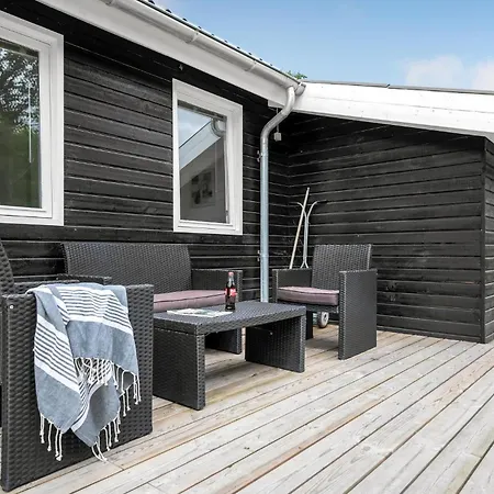 5 Bedroom Awesome In * Fårvang