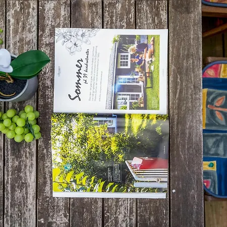 5 Bedroom Awesome In *